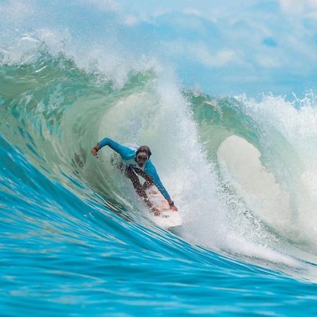 Surf Synergy All-Inclusive Surf Retreat Jacó Eksteriør billede