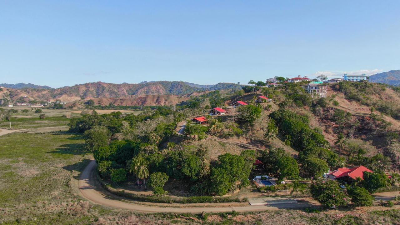 Surf Synergy All-Inclusive Surf Retreat Jacó Eksteriør billede