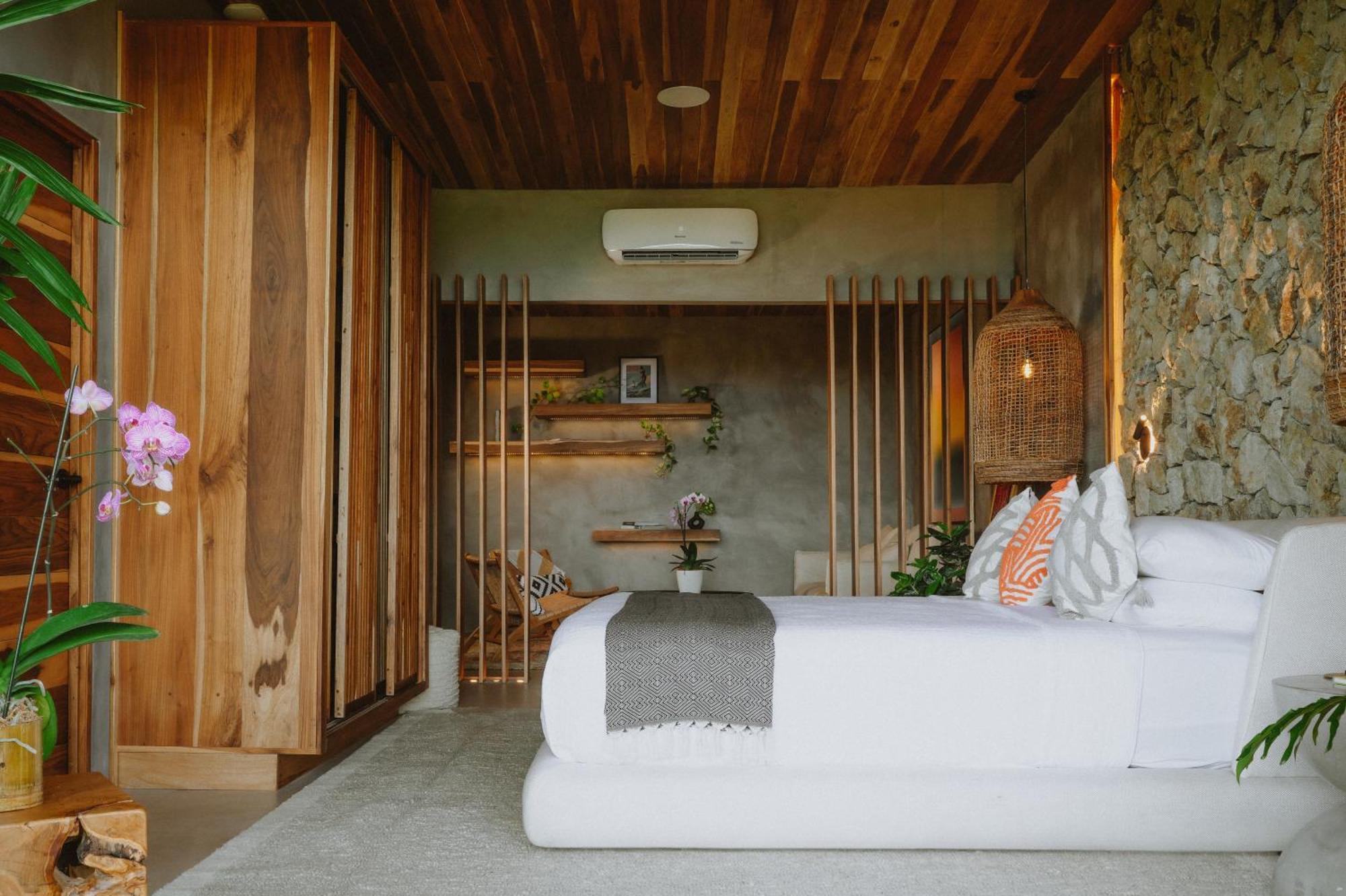 Surf Synergy All-Inclusive Surf Retreat Jacó Eksteriør billede